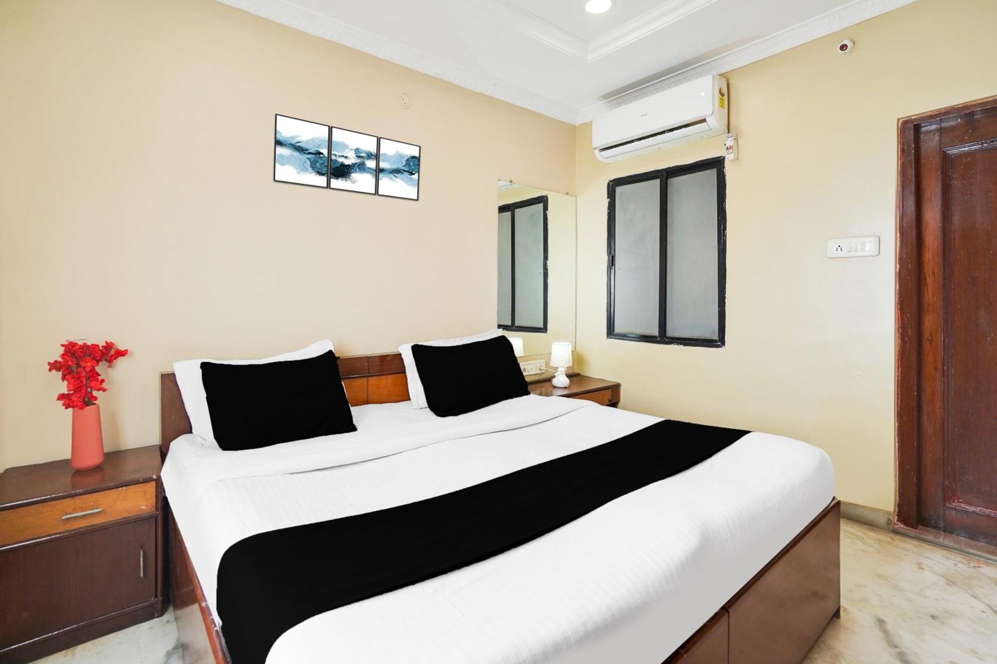 Super Hotel O Pithampur Formerly Ganga Residency Akolia Экстерьер фото
