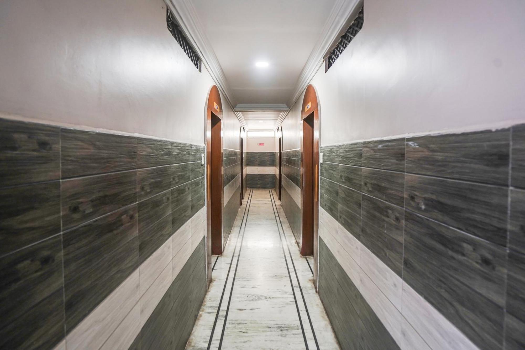 Super Hotel O Pithampur Formerly Ganga Residency Akolia Экстерьер фото
